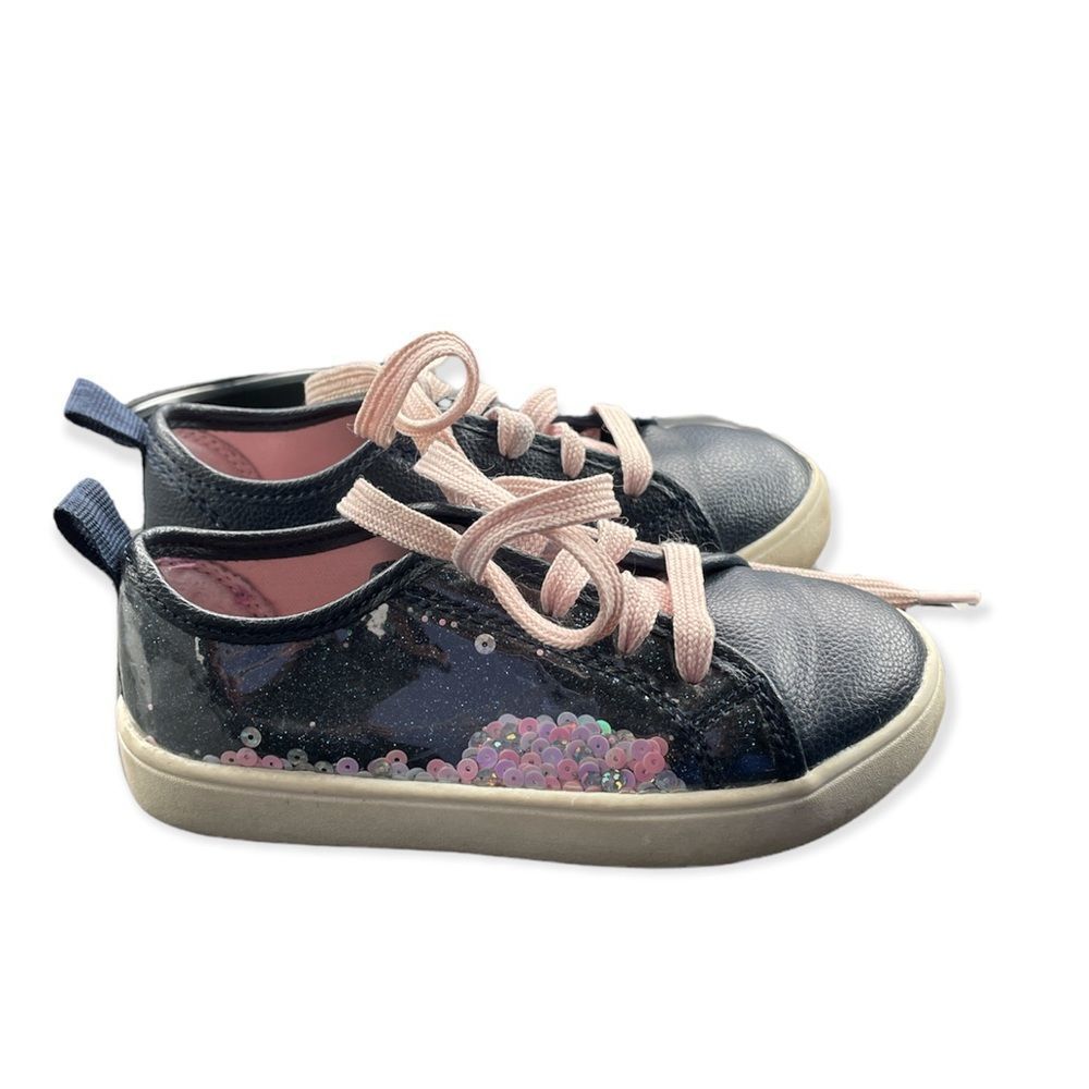 Carter’s shoes size 10